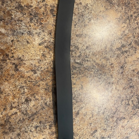 Louis Vuitton LV Initiales Leather Belt - Picture 2 of 5